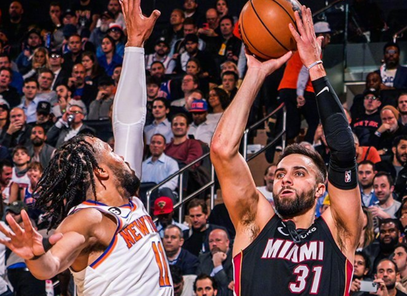  巴特勒三双热火加时险胜尼克斯  